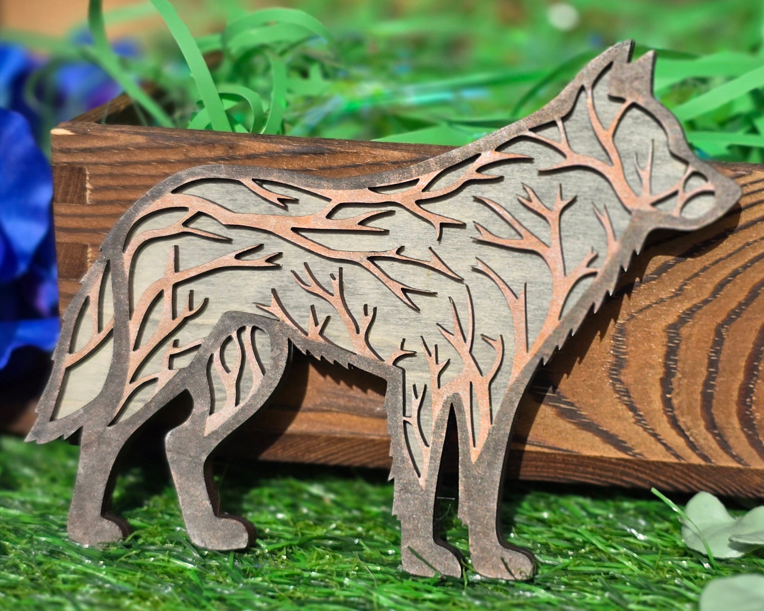 Layered wolf Magnet