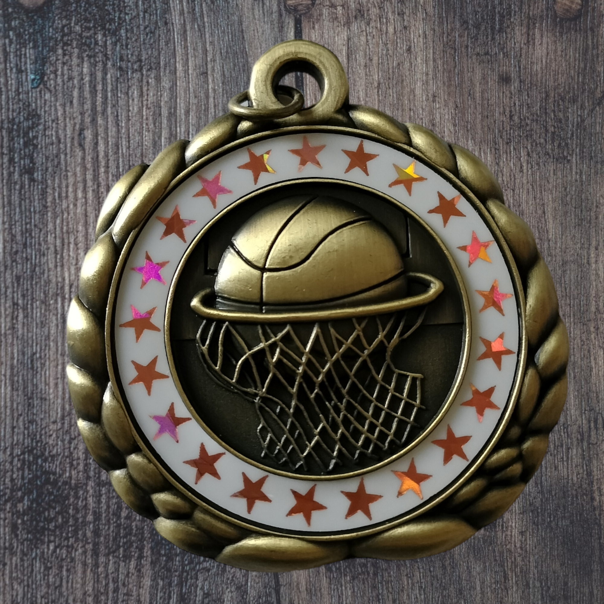 Basketball medal with start border