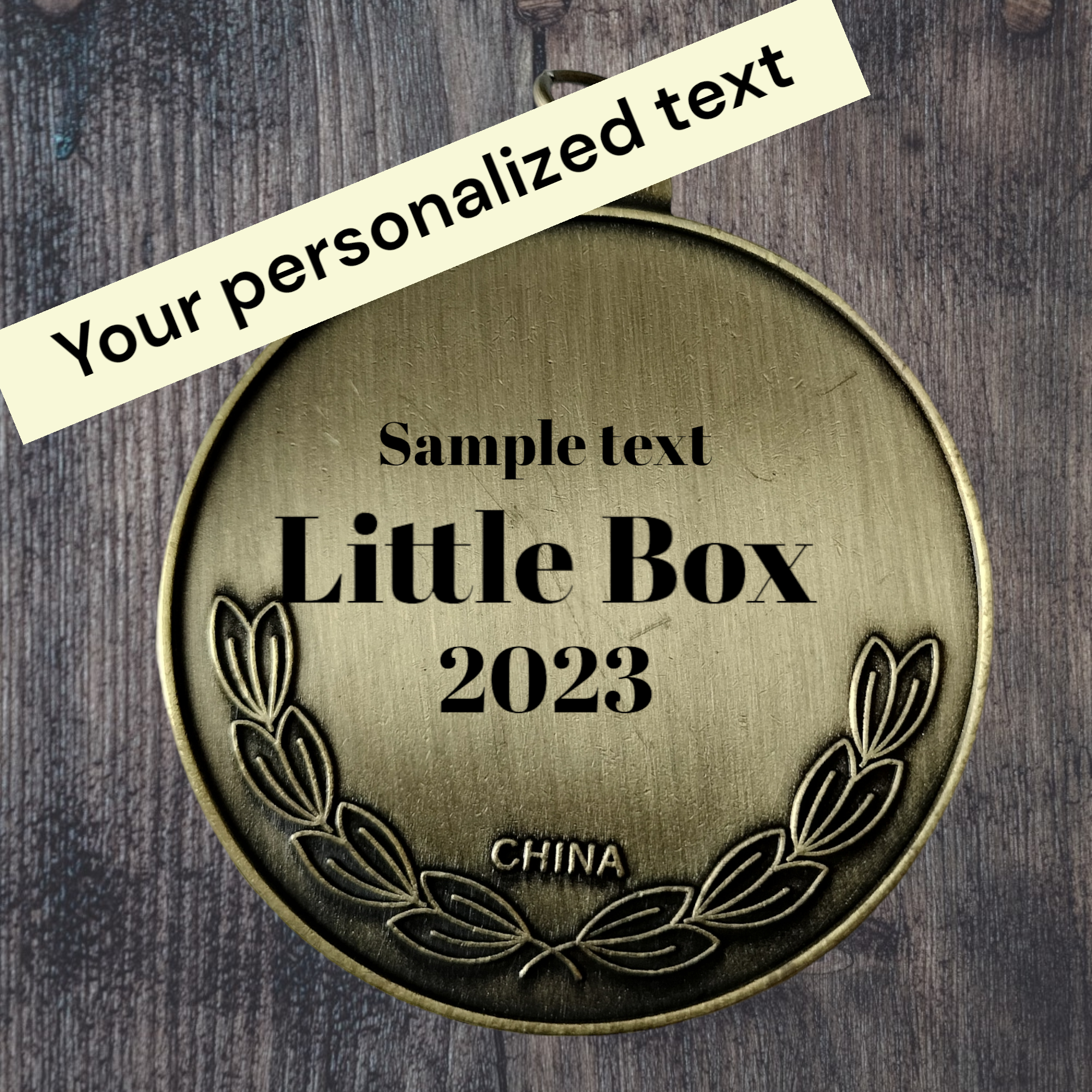 Wrestling medal with rope border