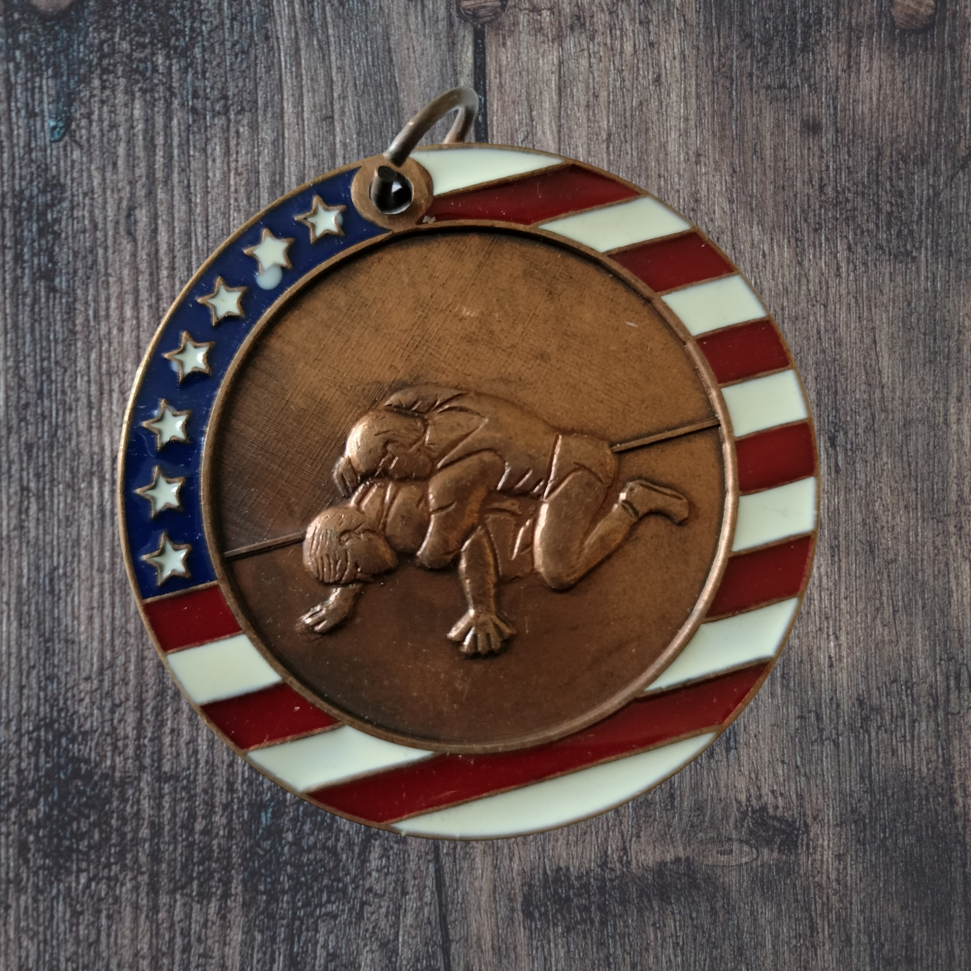 Wrestling medal flag border
